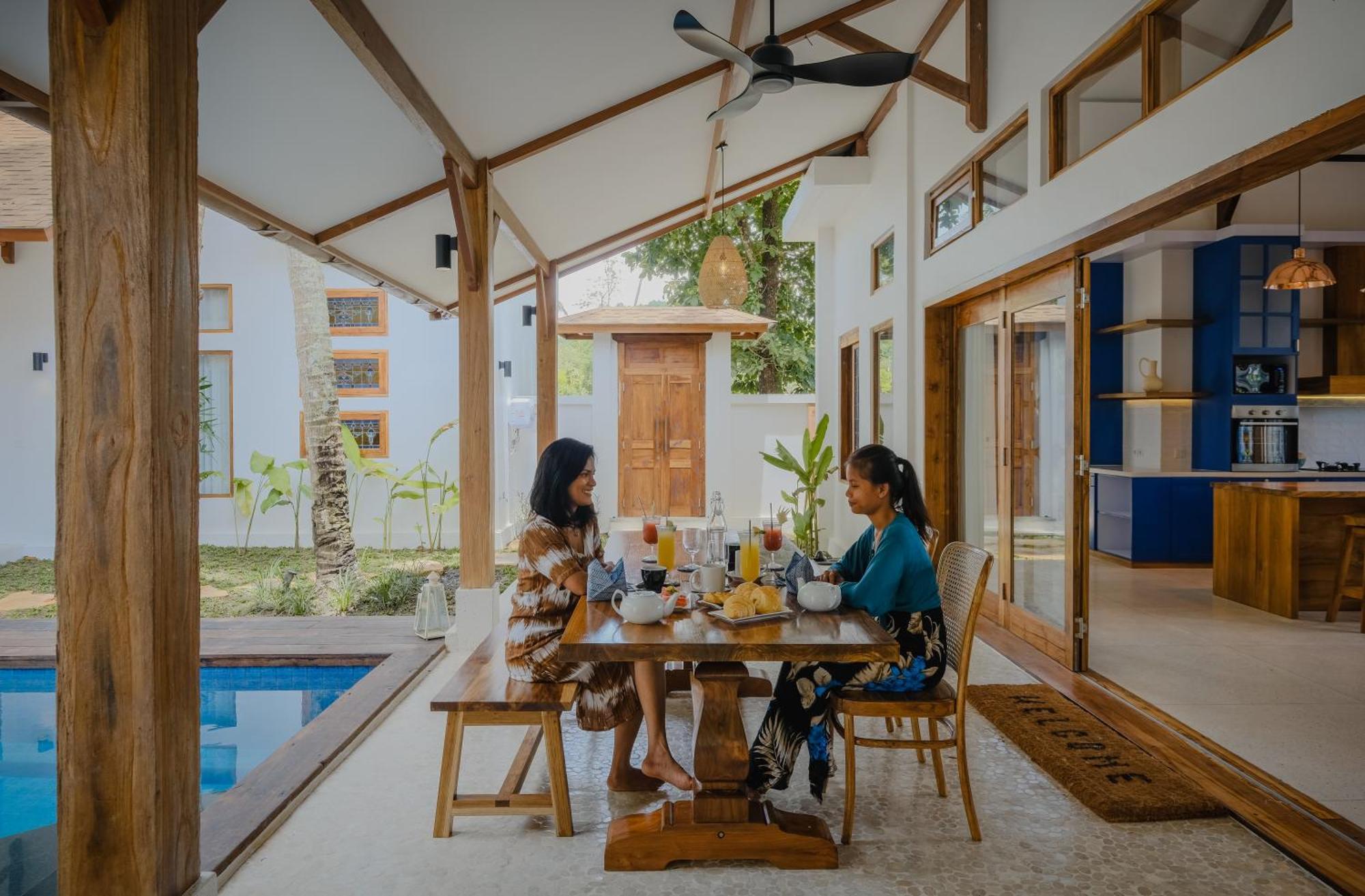 Tropik Resort Lombok Selong Belanak Exteriör bild