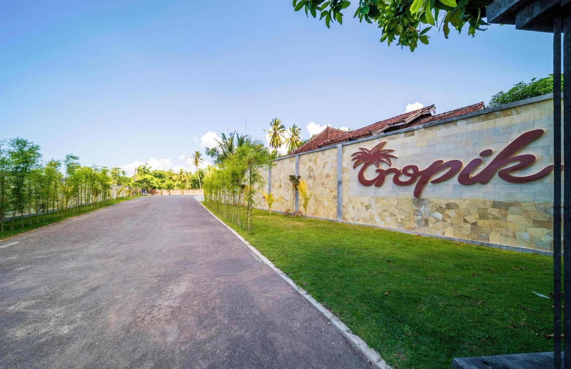 Tropik Resort Lombok Selong Belanak Exteriör bild