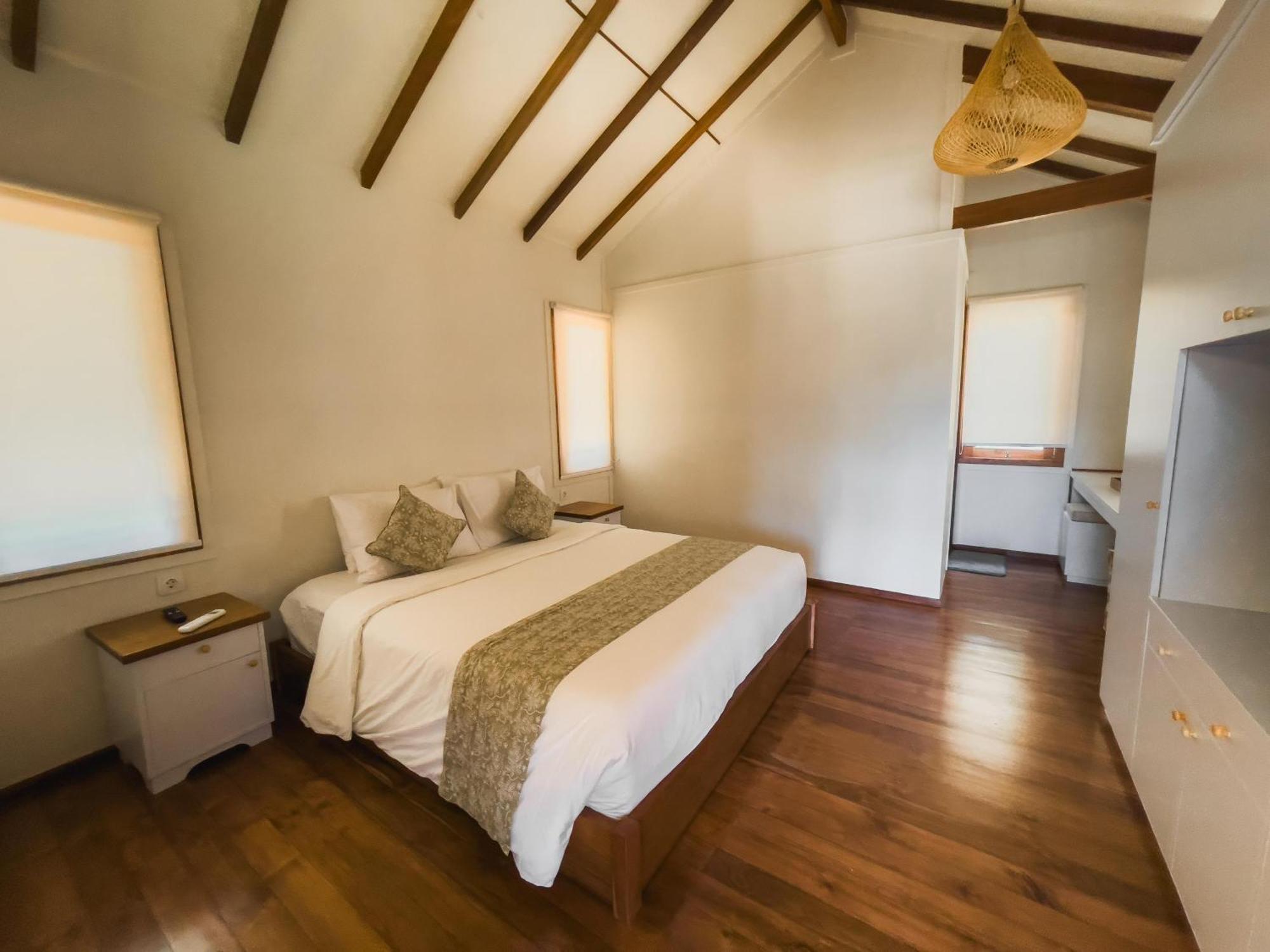 Tropik Resort Lombok Selong Belanak Exteriör bild