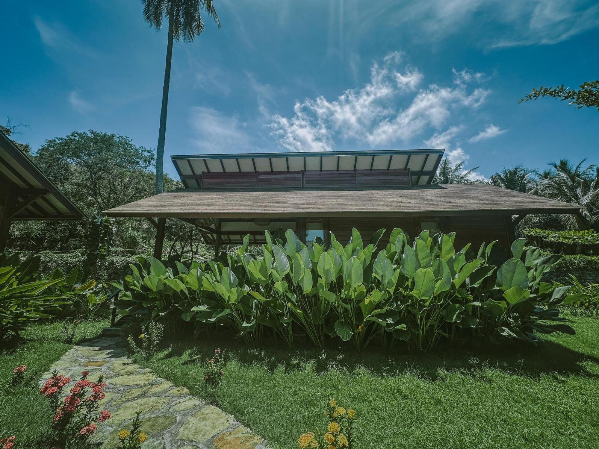Tropik Resort Lombok Selong Belanak Exteriör bild
