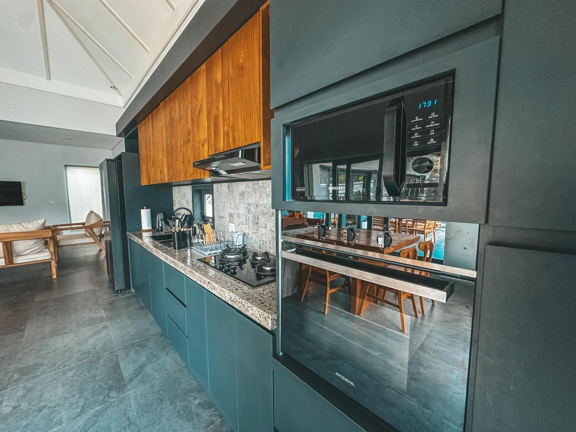 Tropik Resort Lombok Selong Belanak Rum bild