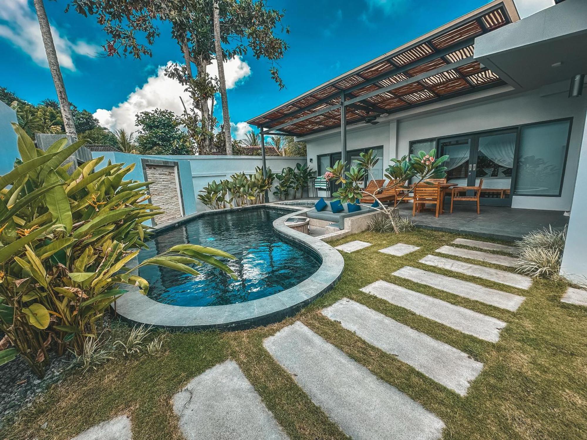 Tropik Resort Lombok Selong Belanak Exteriör bild
